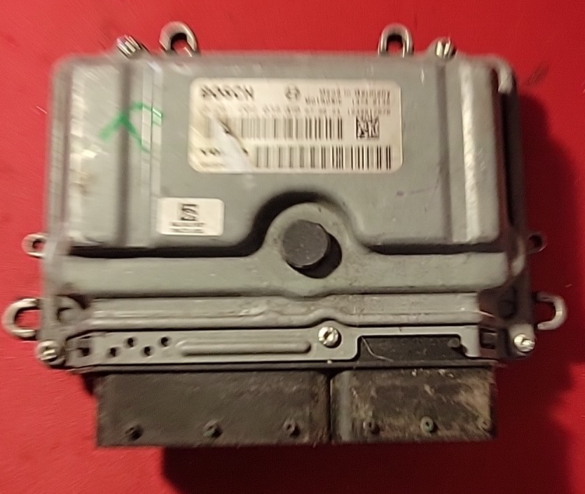 2006 - 2011 Volvo S40 Engine Control Unit Module ECM ECU 30650454