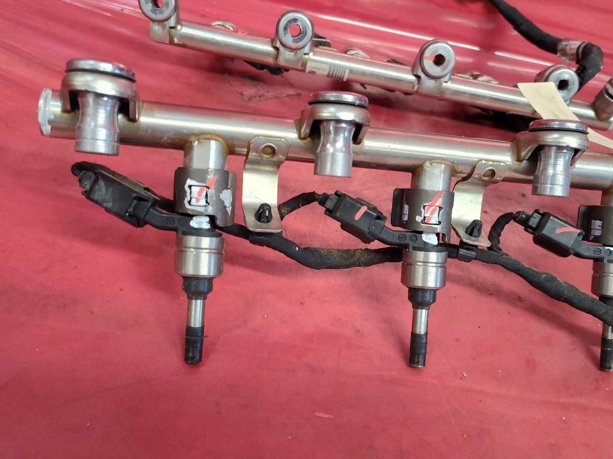 2012-2024 Chevy Buick GMC Cadillac V6 Fuel Ramp Rail w/ Injectors 139k