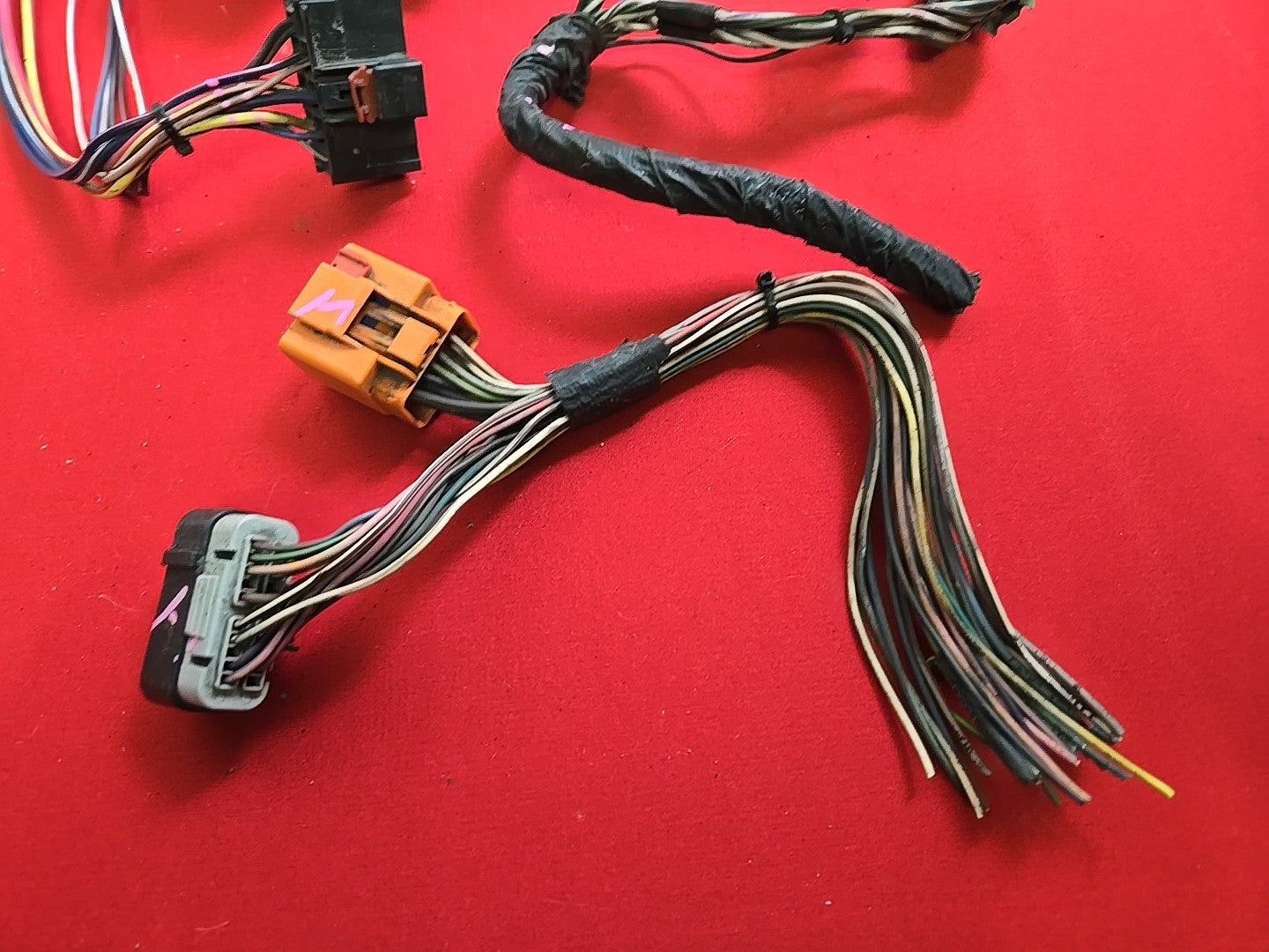 2006 2007 Chrysler Town & Country TIPM Module Fuse Box - PIGTAIL WIRES ONLY