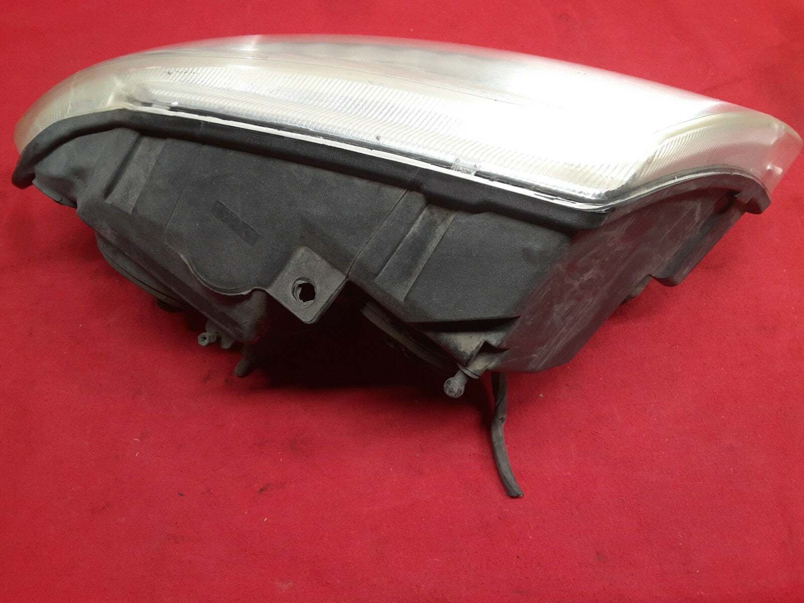 2001 - 2004 Jeep Grand Cherokee Limited Overland LEFT DRIVER Headlight Lamp