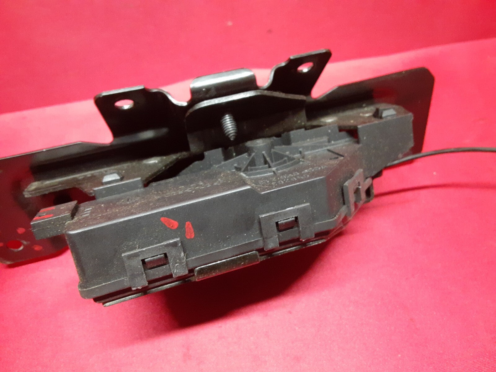2003 - 2012 Range Rover HSE Rear Liftgate Hatch Trunk Latch Actuator CWC500140