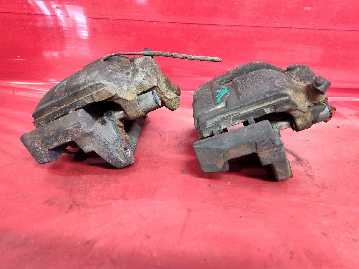 2004-2010 BMW X3 / 01-06 330i 330Ci Right Left FRONT Brake Caliper Set 127k