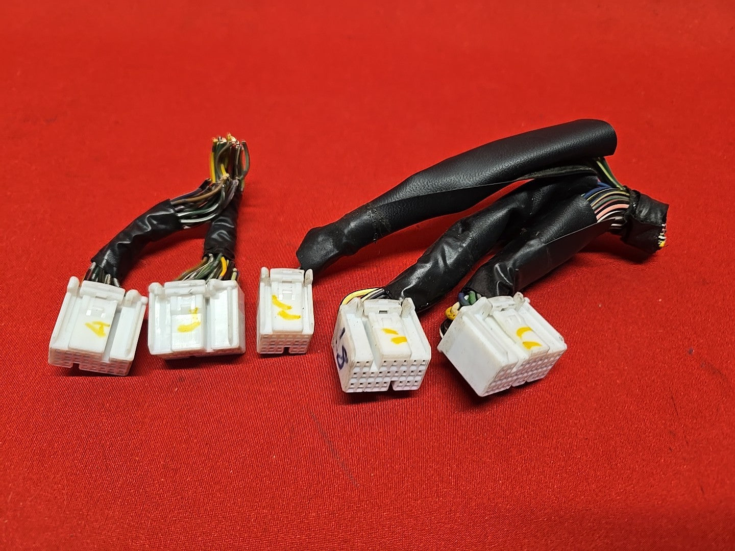 2000 2001 Toyota Avalon XL XLS 3.0L V6 A/T Engine Control Module ECM - PIGTAILS
