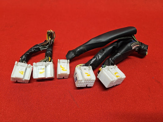 2000 2001 Toyota Avalon XL XLS 3.0L V6 A/T Engine Control Module ECM - PIGTAILS
