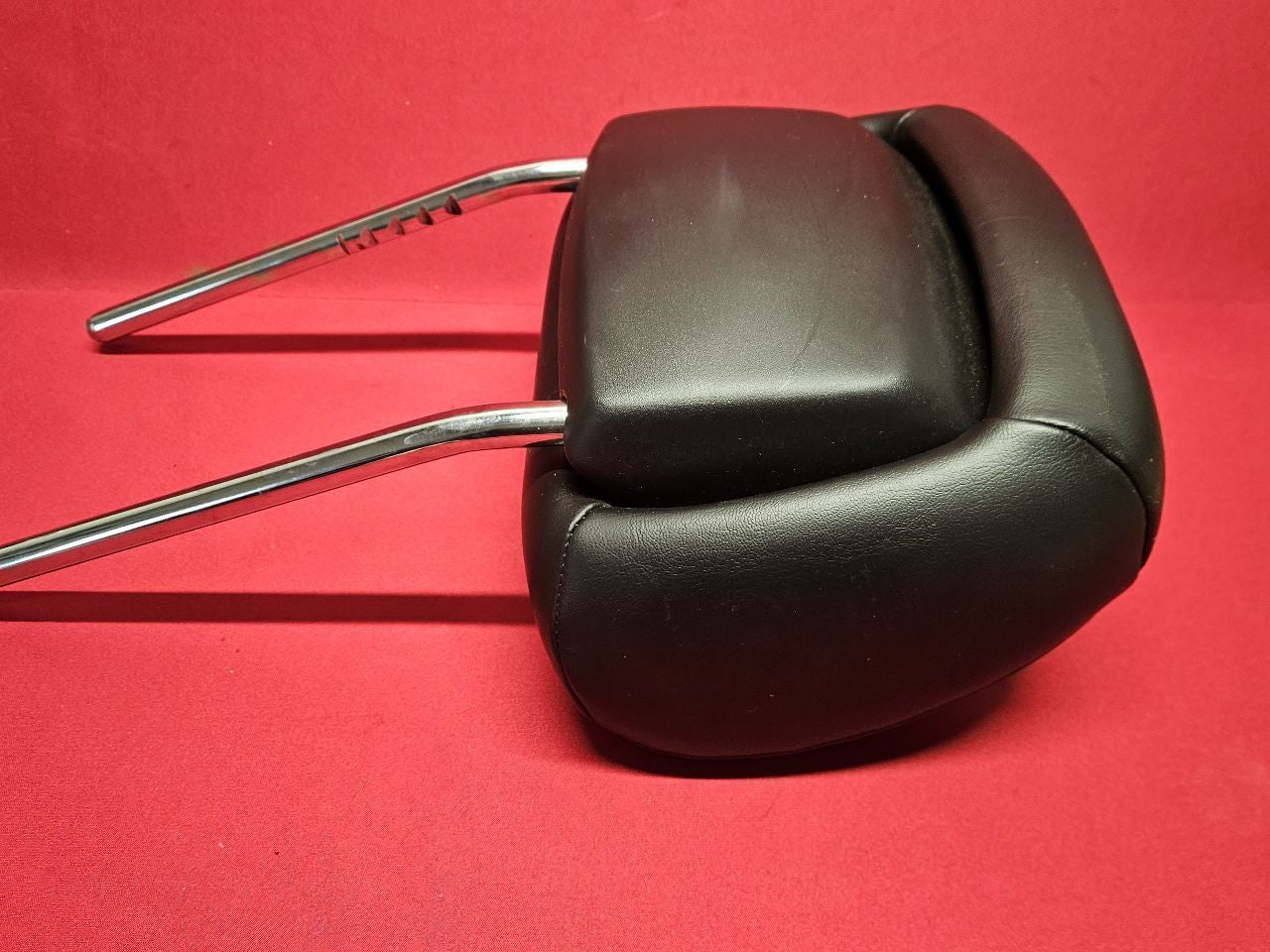 2014-2017 Dodge Durango FRONT Left or Right Seat Headrest Black Leather