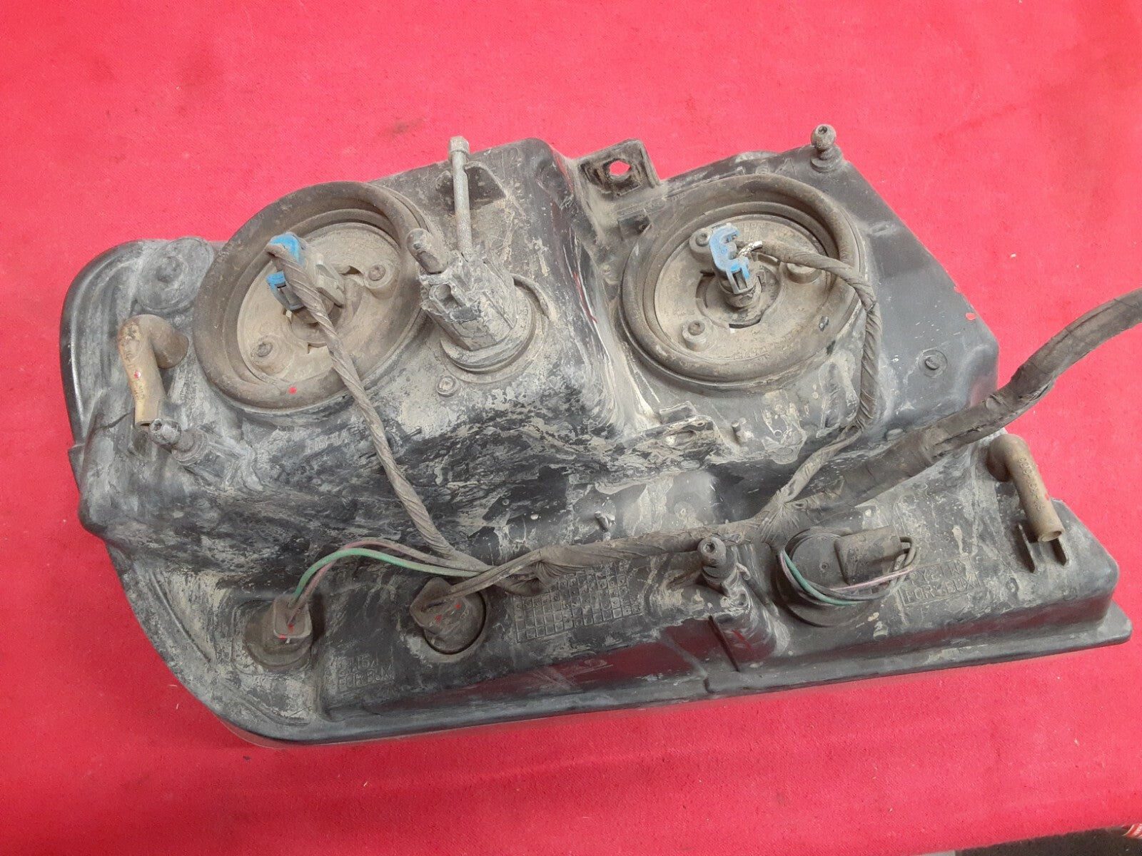 2001 - 2004 Jeep Grand Cherokee Limited Overland LEFT DRIVER Headlight Lamp