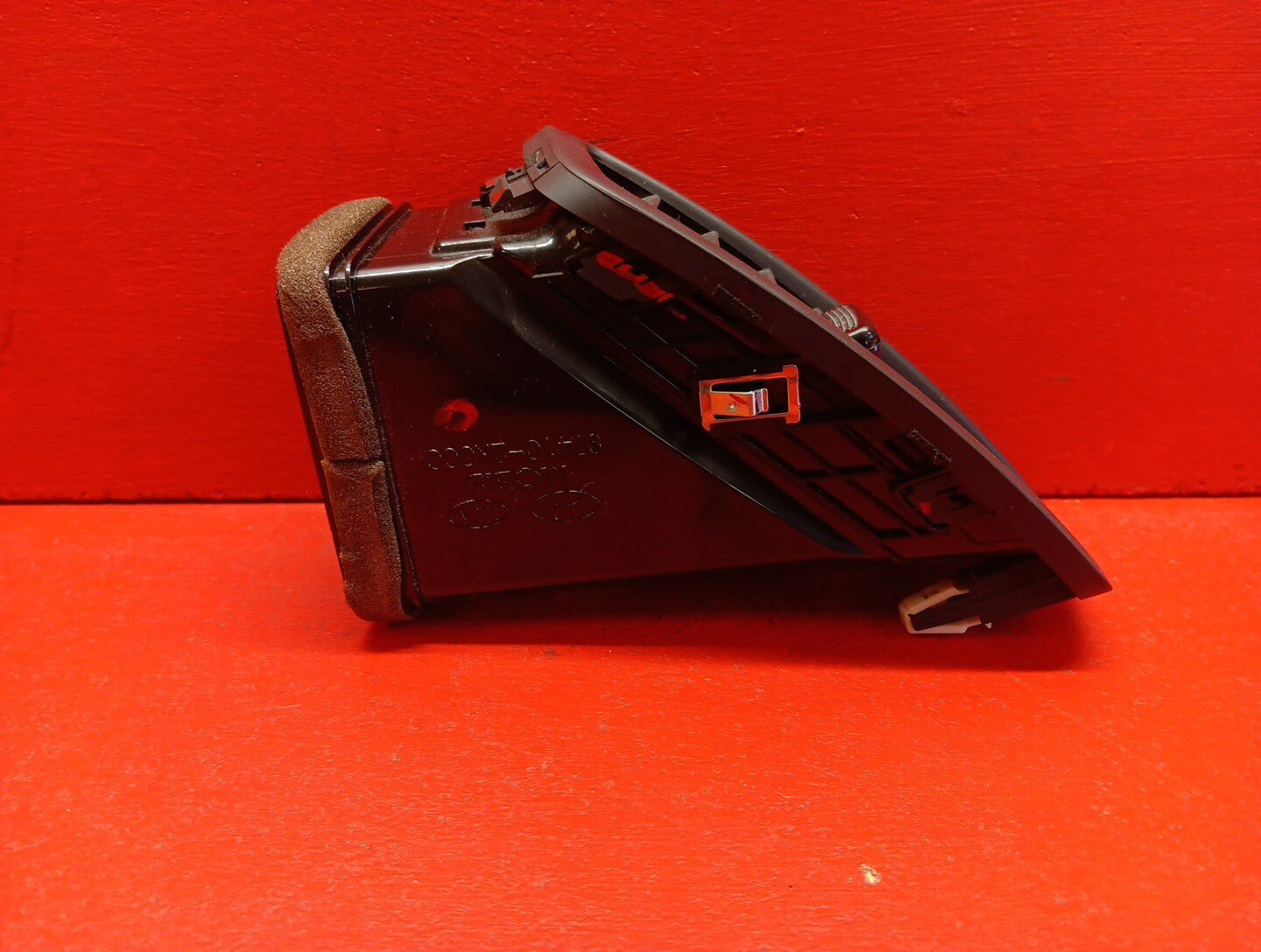 2010 - 2013 Kia Soul INNER LEFT CENTER Dashboard Air Vent Duct HVAC