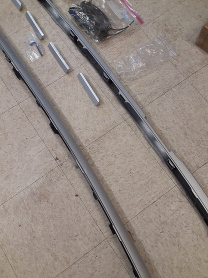 2013 Infiniti JX35 / 2014 Infiniti QX60 Roof Rack Rail Set - K23 Silver Metallic