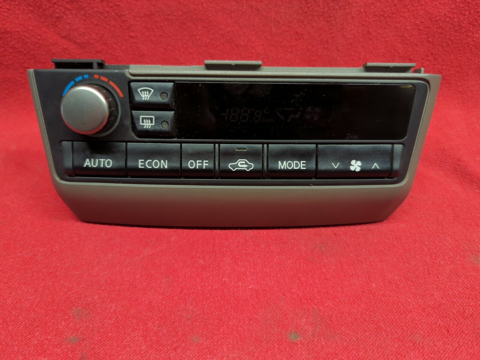 2002 2003 2004 Infiniti I35 Instrument Panel Hvac A/C Heat Climate Control Unit