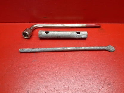 1998 1999 2000 Volvo S70 V70 Spare Tire Jack and Tools Set 9170161