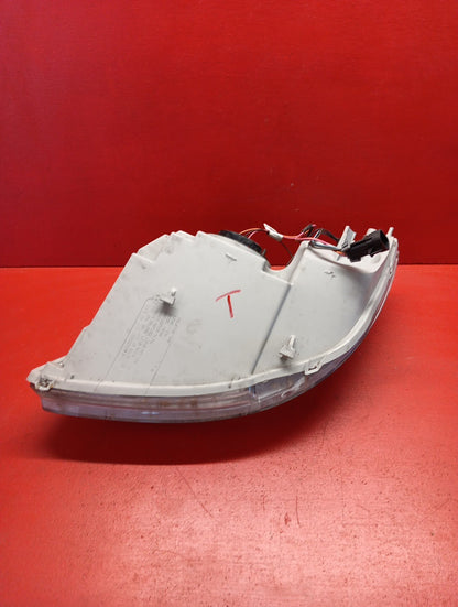 2005-2009 Chevrolet Cobalt Front Right Passenger Headlight 22740620