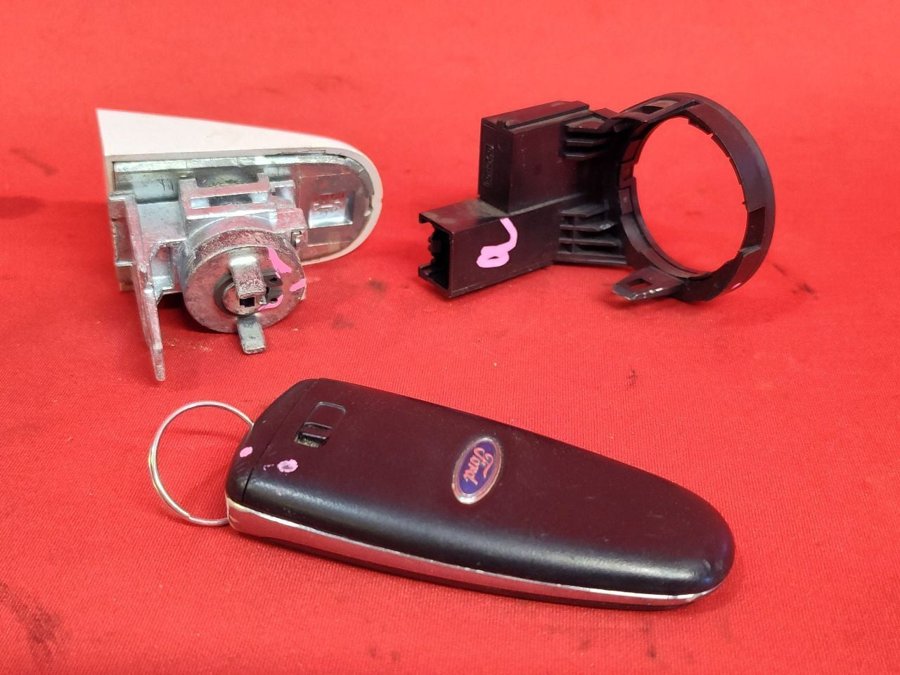 2012-2014 Ford Focus / 16-18 C-Max Ignition Transceiver Door Lock Key Fob Set