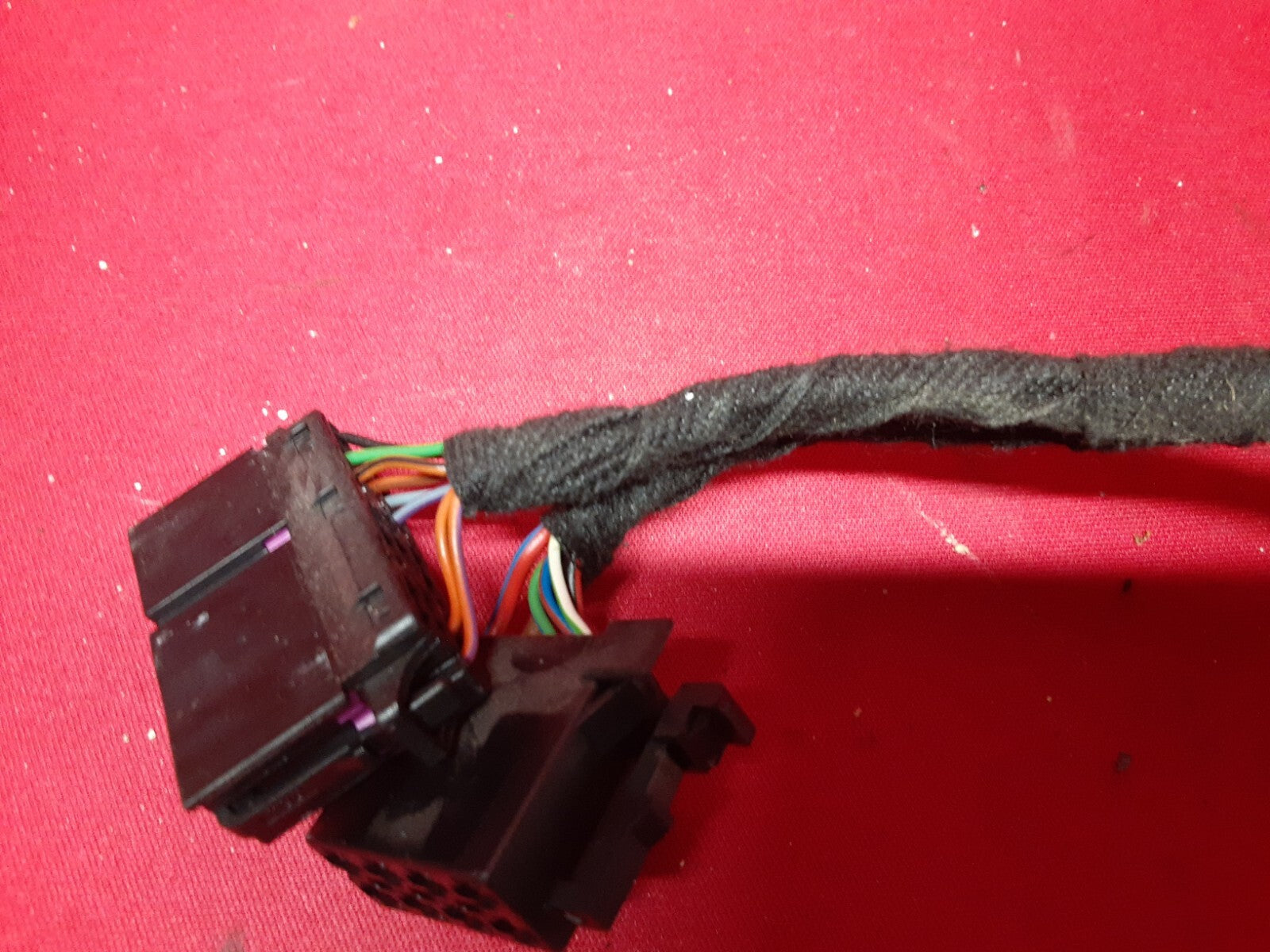 2002 - 2006 Audi Navigation System Player Unit 	4B0-919-887-EX   PIGTAIL WIRE