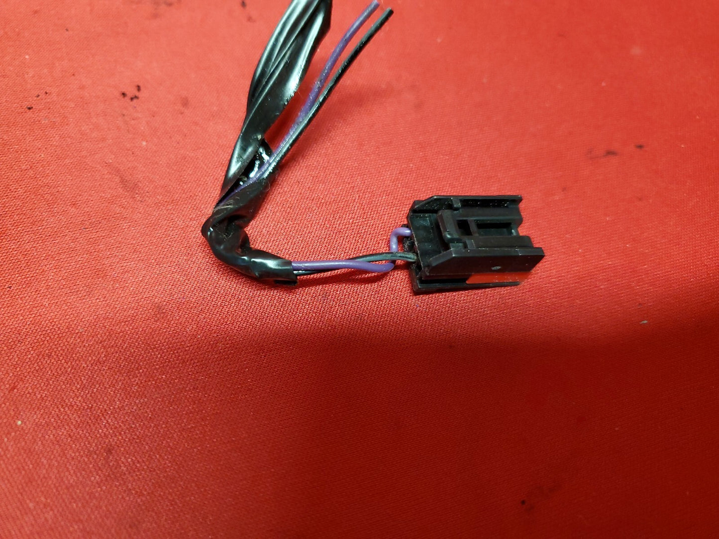 2010 - 2019 Lincoln MKT Scuff Plate Illumination Bar R/L  CE9Z14F010A PIGTAIL