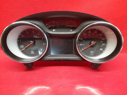 18-20 Buick Regal Sportback TourX 2.0L Speedometer Instrument Cluster 39187104