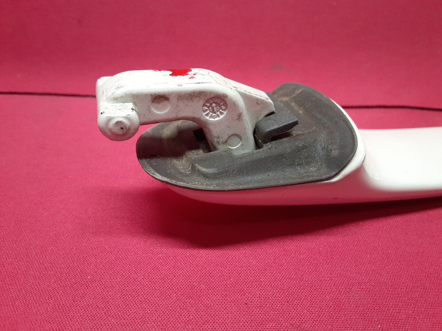 1998 1999 Volvo S70 V70 FRONT RIGHT PASSENGER Door Handle - 189 Polar White