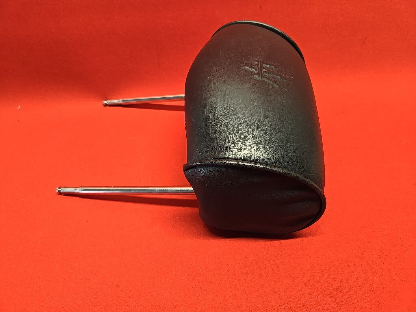 2003 - 2007 Maserati Quattroporte FRONT LEFT or RIGHT Headrest Leather 981421319