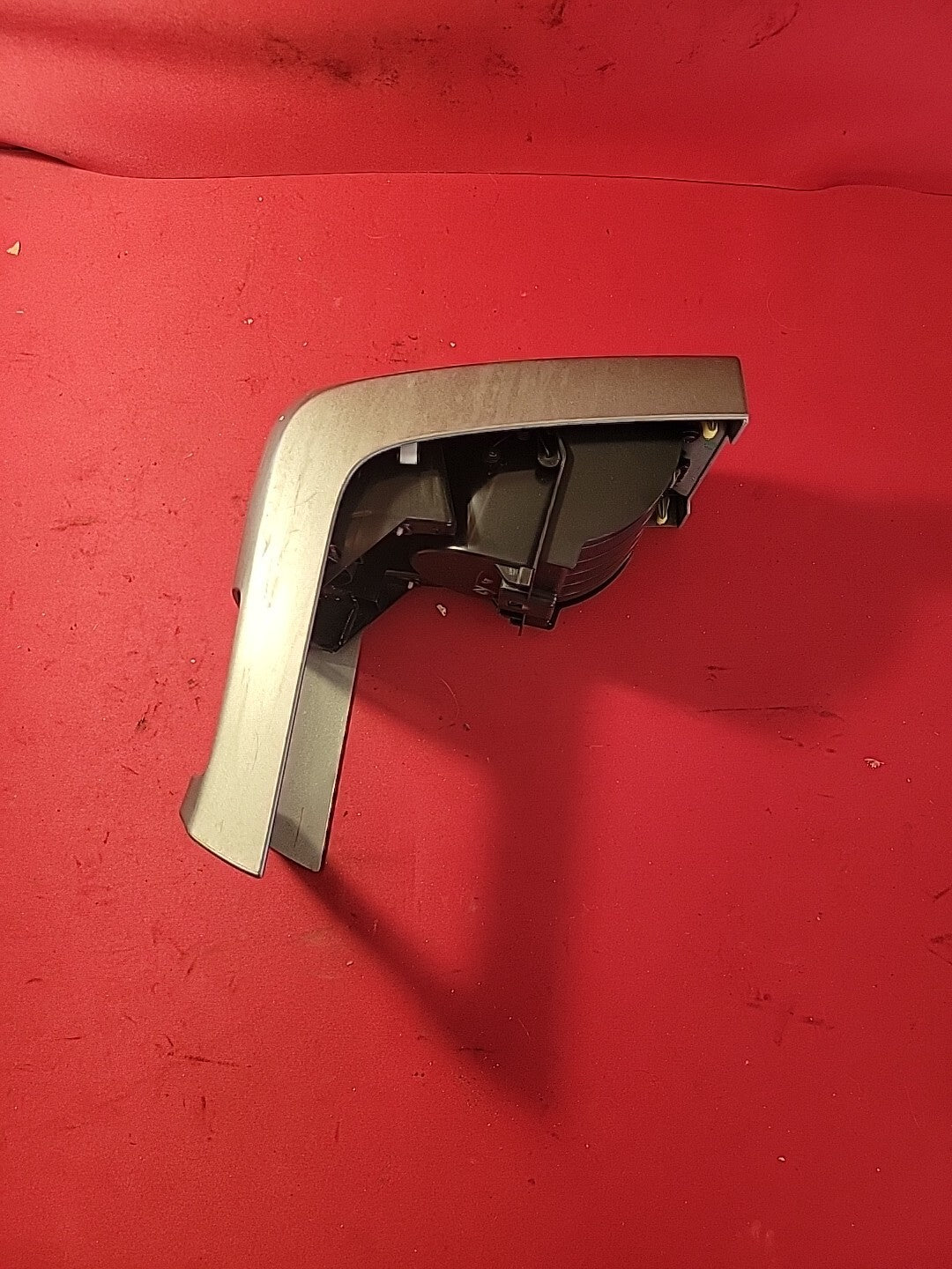 2004 - 2009 Toyota Prius Center Console Cup Holder Assembly Trim 58804-47010