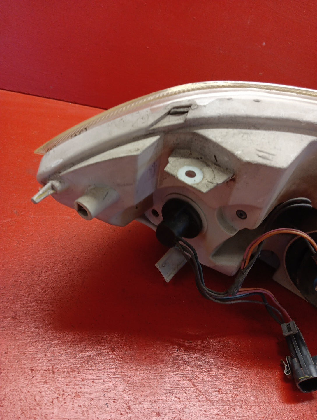 2005-2009 Chevrolet Cobalt Front Left Driver Headlight 22740621