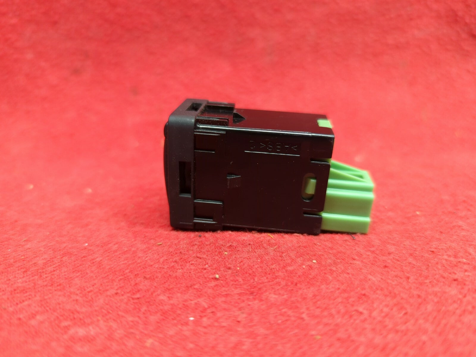2013 2014 2015 2016 2017 Nissan Altima Trunk Deck Lid Release Switch