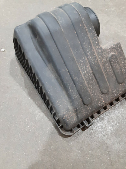 2010 - 2013 Kia Sorento Hyundai Santa Fe 2.4L Air Cleaner Top Half - 28110-2P200