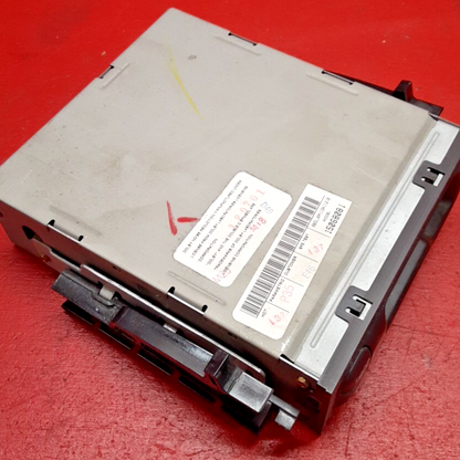 2002 Chevrolet Suburban Player Assembly Cassette Tape 15068081