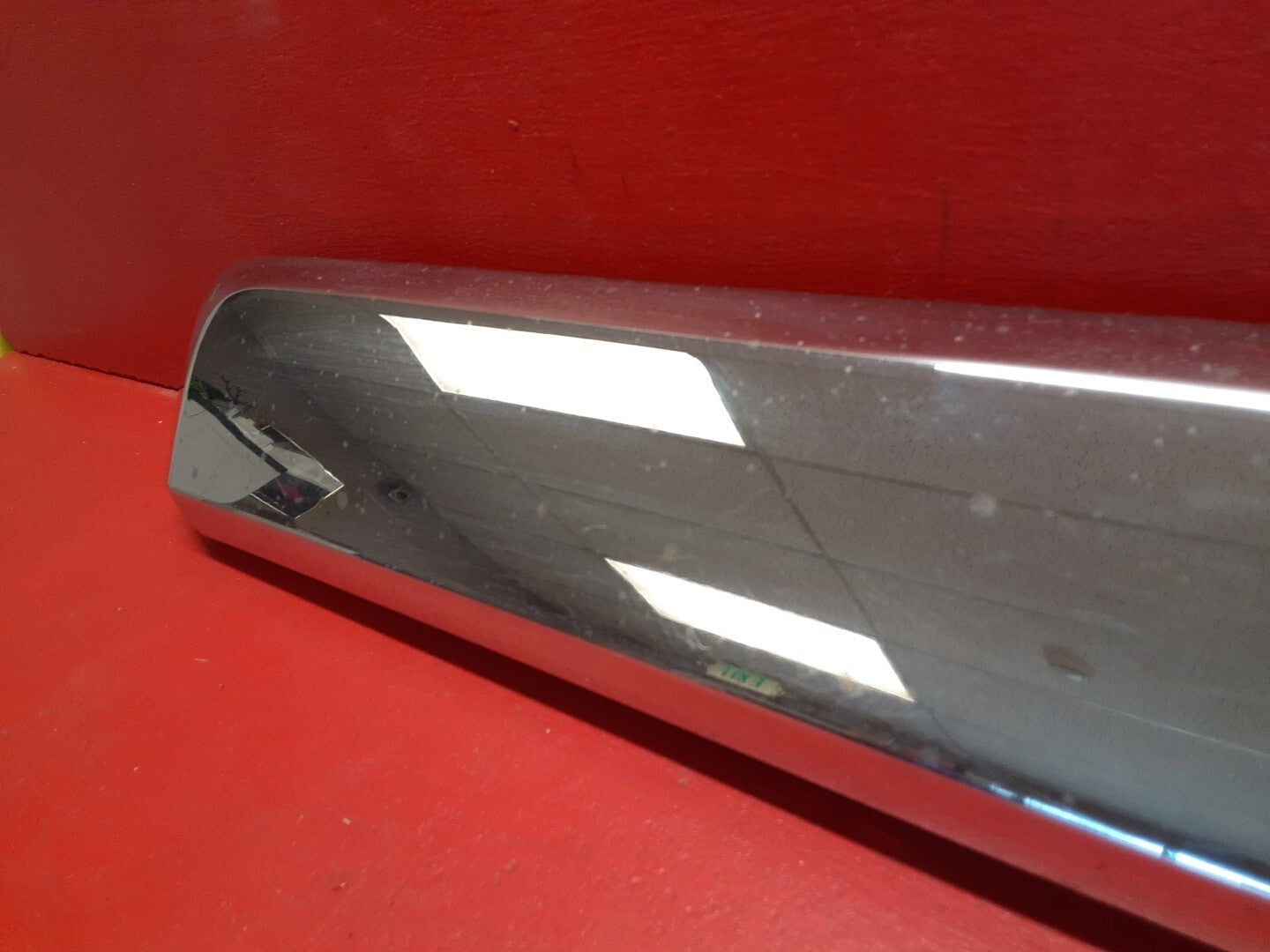 05-07 Nissan Pathfinder Liftgate Center Finish Trim Chrome Molding 90810-EA508