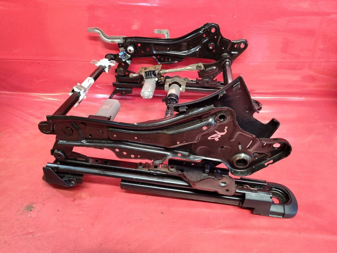2014-2020 Durango 14-22 Grand Cherokee FRONT RIGHT PASSENGER Power Seat Track