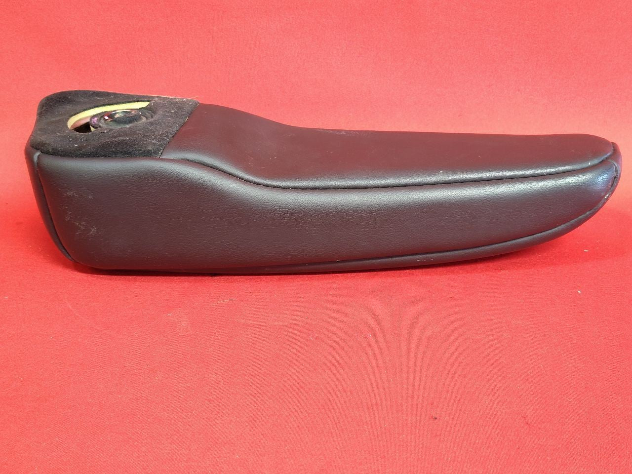 2007-2012 GMC Buick Chevy Saturn REAR 2nd Row LEFT DRIVER Arm Rest Leather
