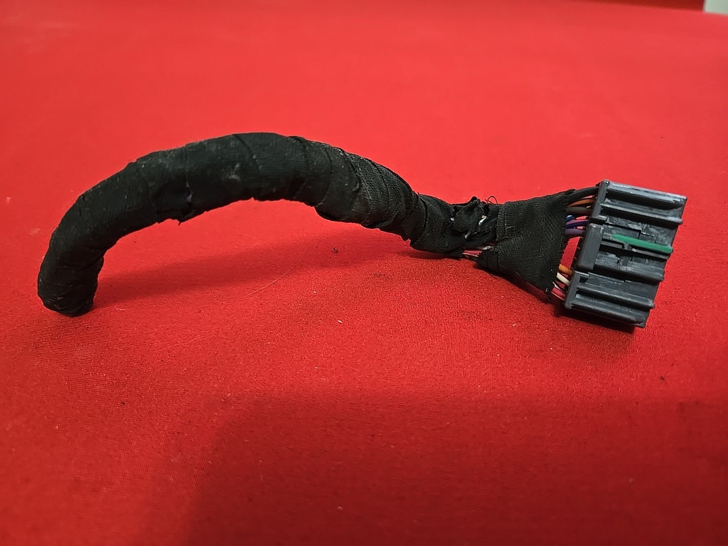 2003-2007 Chrysler Dodge Jeep Radio Stereo Receiver 05064125AD - PIGTAIL WIRE