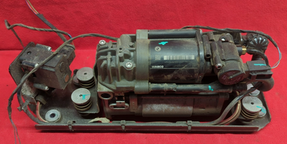 2009 - 2016 BMW 535iGT 5 / 7 Series - Air Suspension Compressor / Pump - 6794465