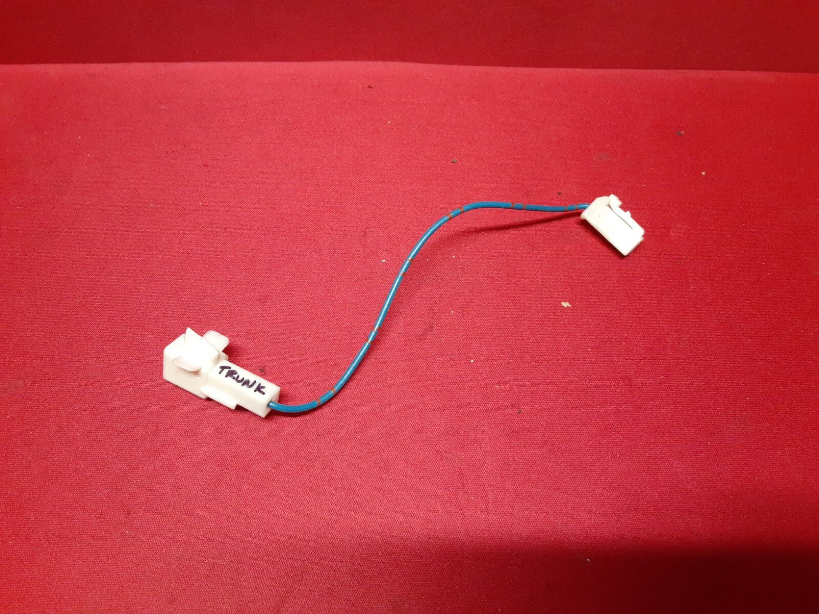 1992 1993 Lexus ES300 Trunk Deck Lid Latch Lock Actuator 	64600-33030   PIGTAIL