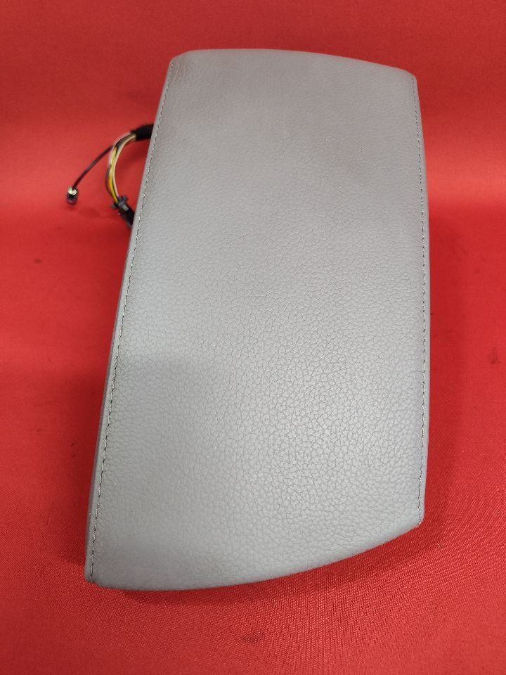 2004-2006 BMW X3 Front Center Console Armrest Lid Medium Grey Leather (Grau)
