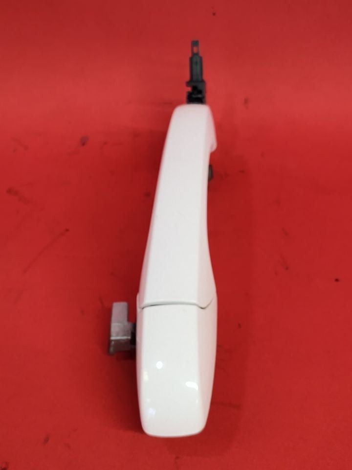 13-26 Durango 13-22 Grand Cherokee REAR RIGHT PASSENGER Door Handle PW7 White