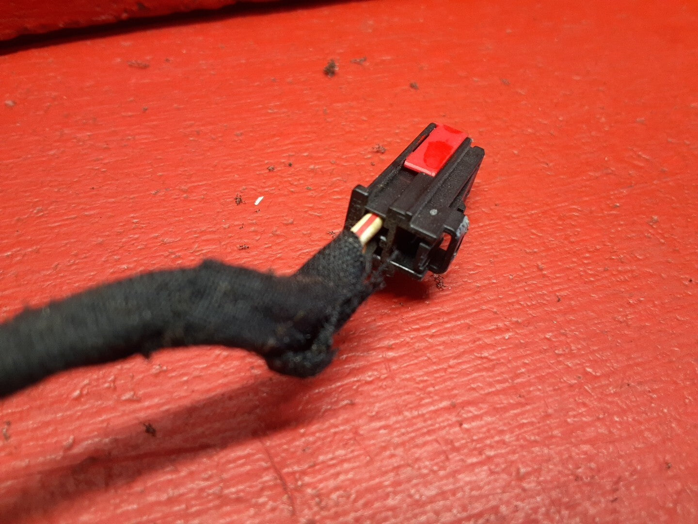 2007 - 2010 Volvo S40 V50 Amp Radio Stereo Amplifier Power Booster PIGTAILS ONLY