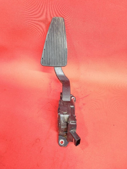 2011-2020 Dodge Ram Pickup Accelerator Gas Foot Pedal 68043161AD