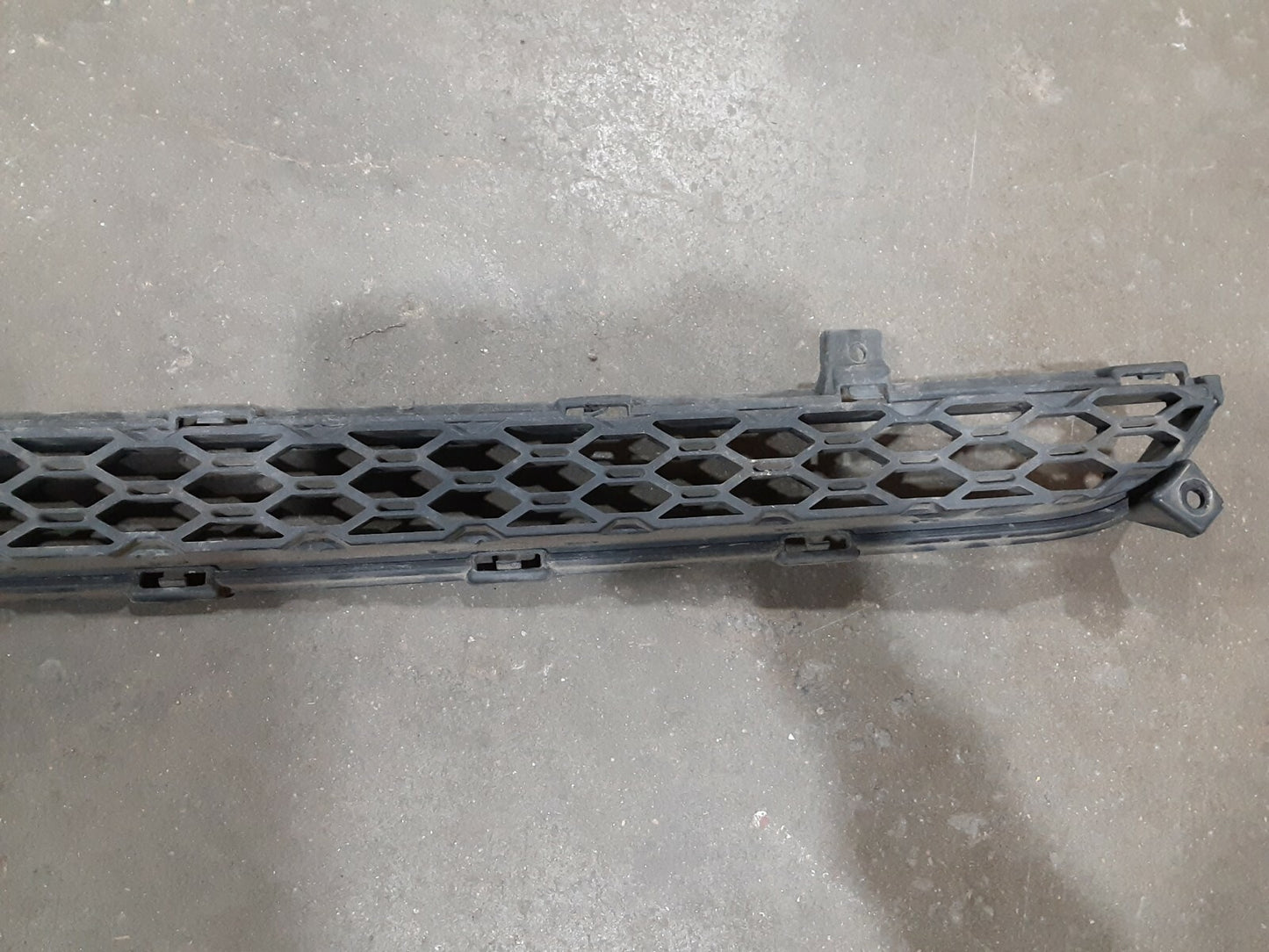 2011 2012 2013 Kia Sorento Front Bumper Lower Grille Black Plastic