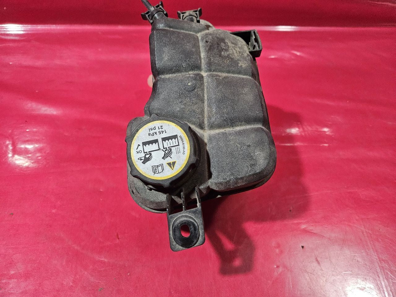 2015-2021 Land Rover Range Rover Coolant Reservoir Recovery Tank Bottle