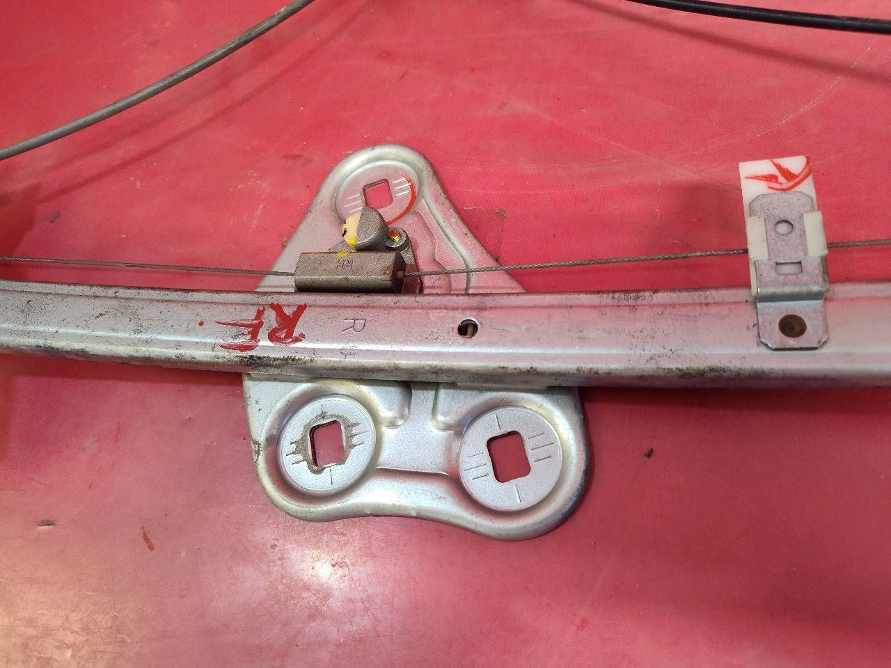 1997 1998 Lexus ES300 FRONT RIGHT PASSENGER Window Regulator w/ Motor TESTED