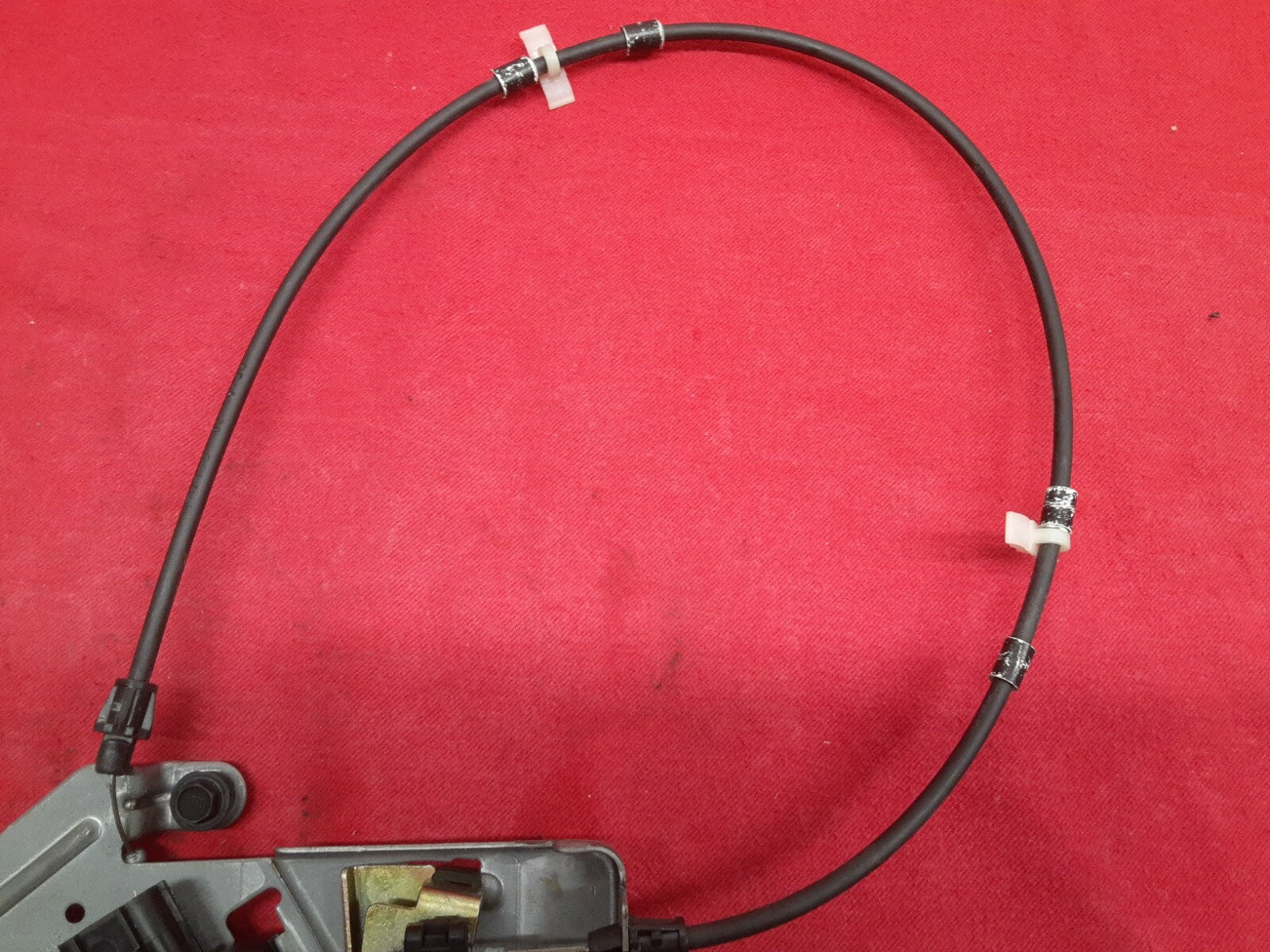 2001 2002 2003 2004 Jeep Grand Cherokee Overland Liftgate Tailgate Lock Actuator