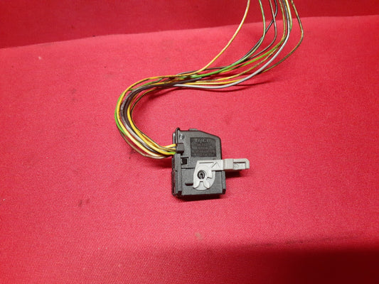 2003 - 2006 Range Rover HSE Headlight Switch w/ Auto Lamps YUD500880PUY  PIGTAIL