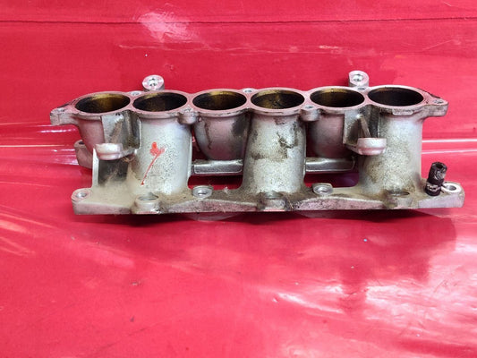 2003-2006 Mitsubishi Montero 3.8L V6 Intake Manifold LOWER Inlet MR561580