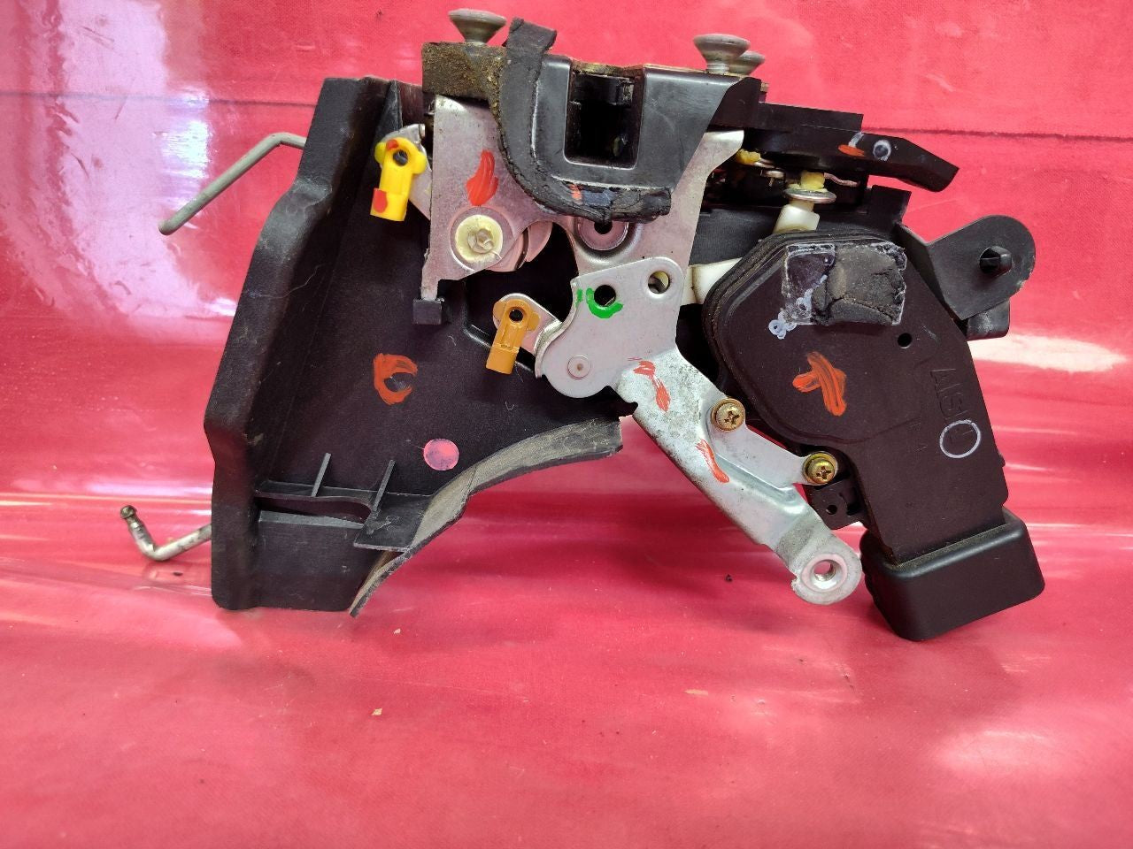 1997-2001 Lexus ES300 FRONT RIGHT PASSENGER Door Latch Lock Actuator Motor Set