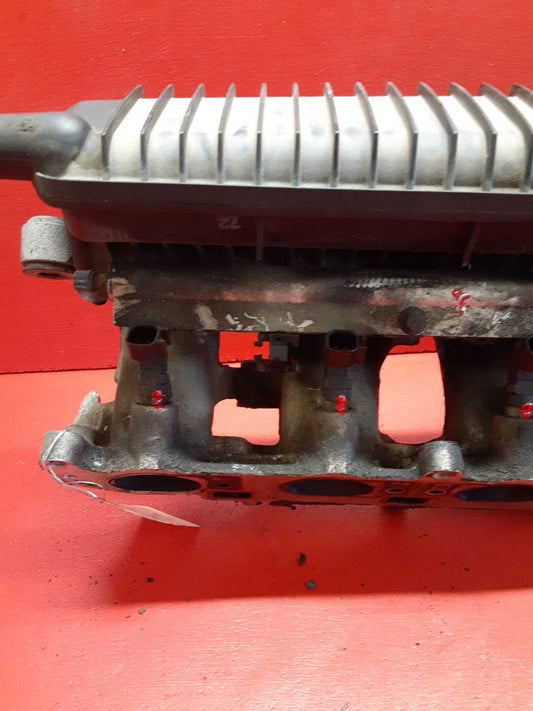 2005 - 2016 Volvo V50 2.5L Intake Manifold W/ Fuel Rail W/ Injectors 31338645