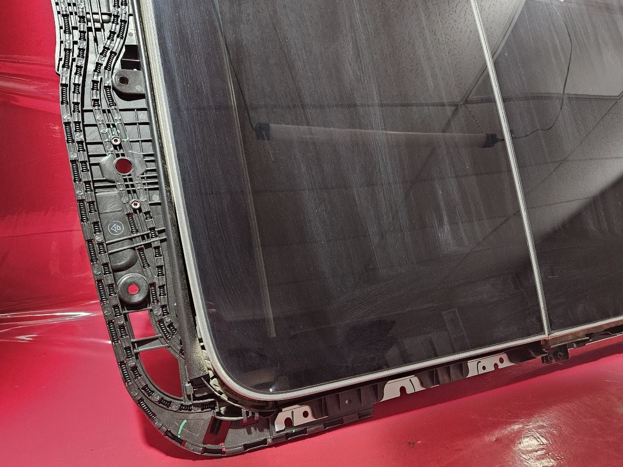 2022-2024 Mitsubishi Outlander PANORAMIC Sunroof Glass w/ Track Assembly
