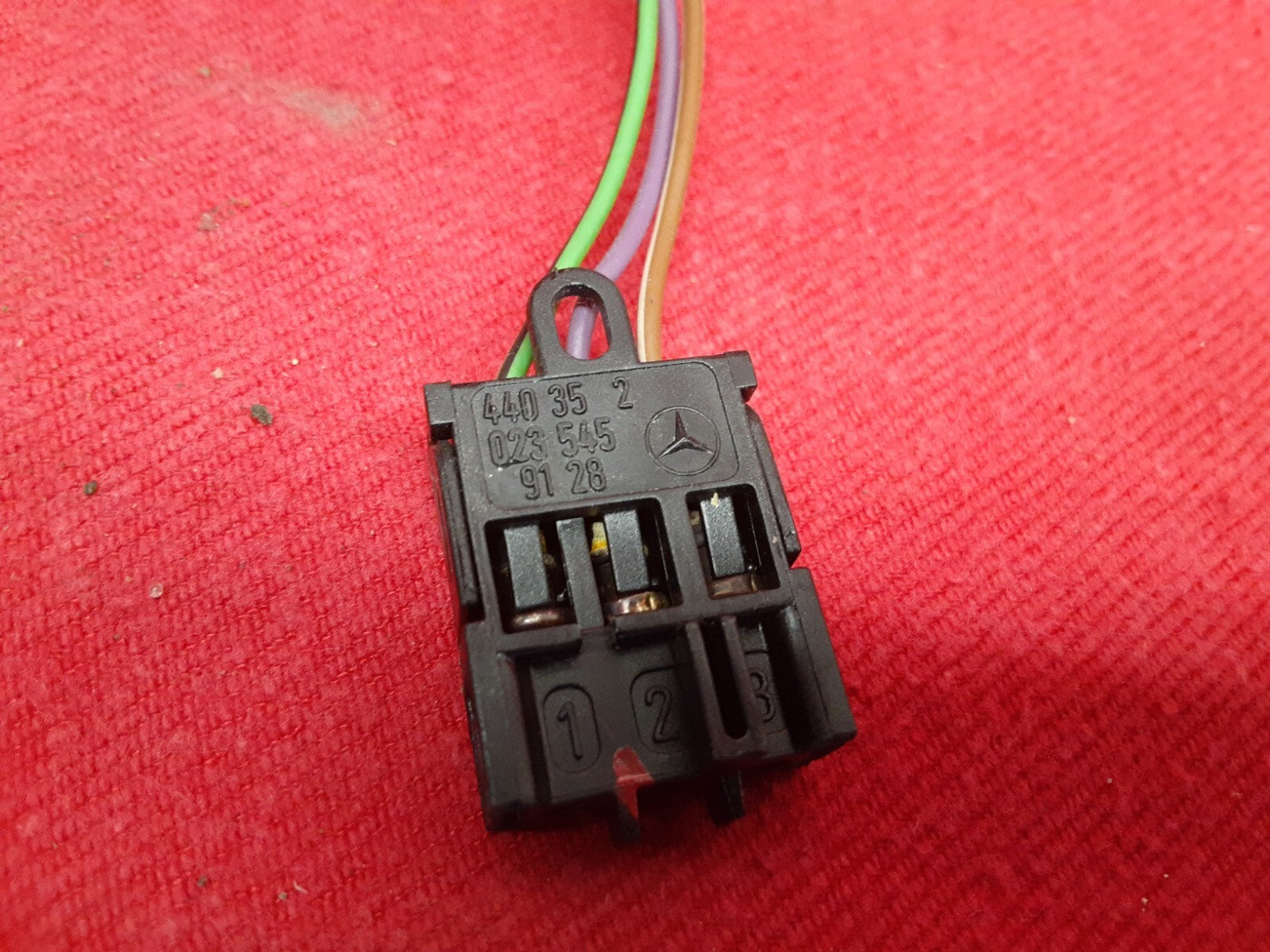 1996 1997 Mercedes Benz C220 C230 C280 Vacuum Pump  202-800-18-48  PIGTAIL WIRES