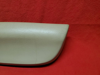 2005 2006 2007 2008 Chevrolet Chevy Trailblazer REAR RIGHT Door Arm Rest Tan