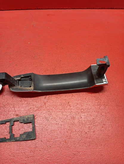 2007-2017 GM Multi Vehicle Right Front Exterior Door Handle Chrome 22867272