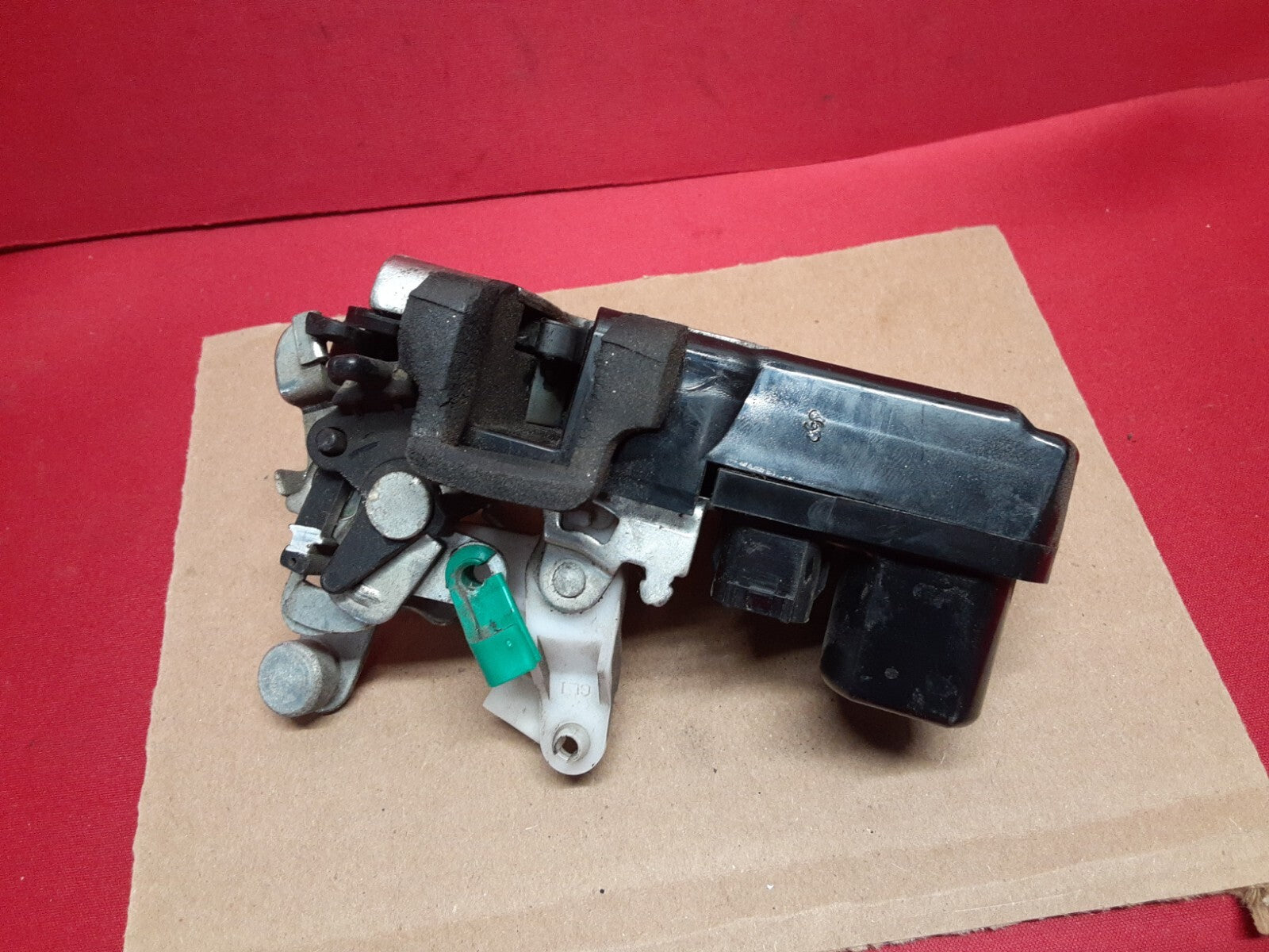 2006 - 2010 Jeep Commander REAR LEFT DRIVER Door Latch Lock Actuator 55113381AB
