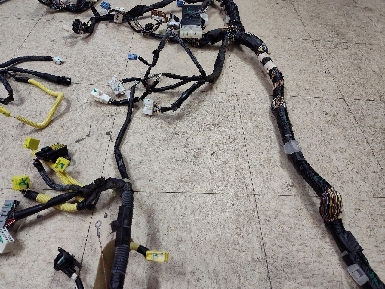 2000 2001 Toyota Tundra 4.7L V8 4WD Interior Dashboard Wiring Harness COMPLETE